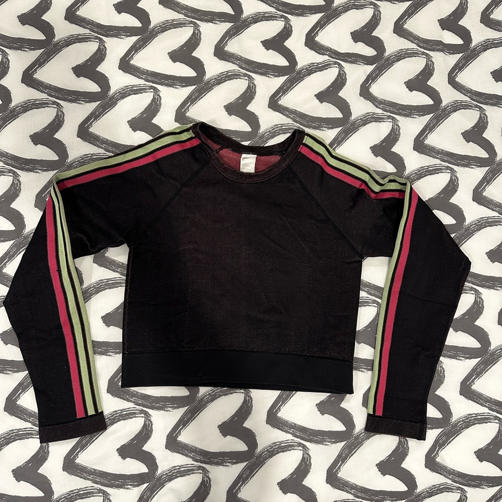 Fabletics Aisley Seamless Long-Sleeve Crop Top